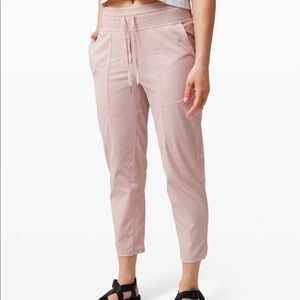 NWT Lululemon Dance Studio Crops